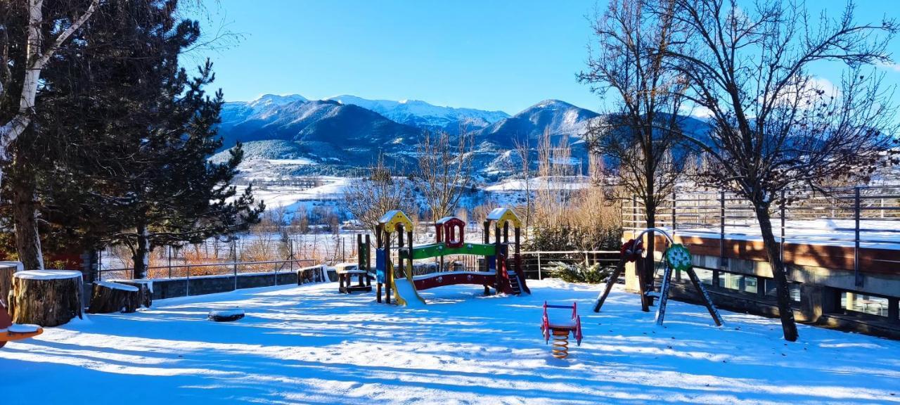 Alberg La Bruna Bellver De Cerdanya Eksteriør billede
